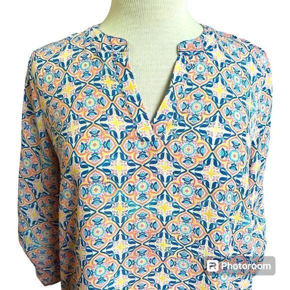 Pink Rose Size Medium Geo Floral 3/4 Sleeve Blouse Top Tunic Pink Blue Colorful - Picture 2 of 6
